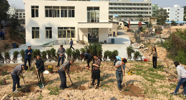 植樹1_副本.jpg 植樹1_副本.jpg